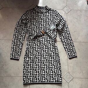 Elegant Black and White Patterned Long Sleeve Dress